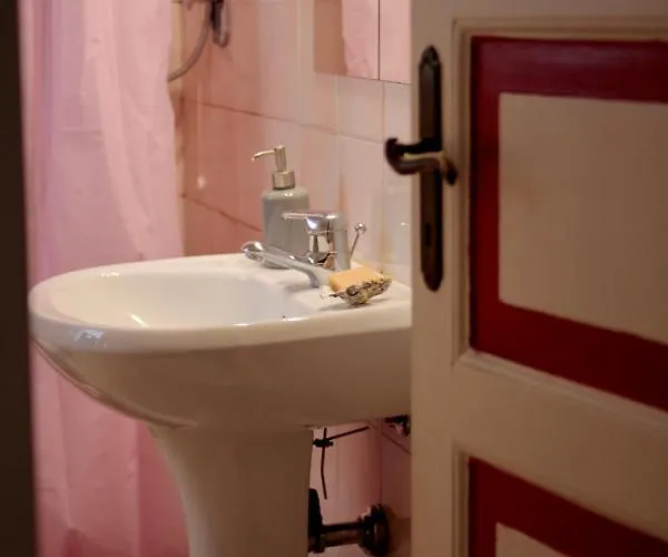 Artroom In Hotel Genua